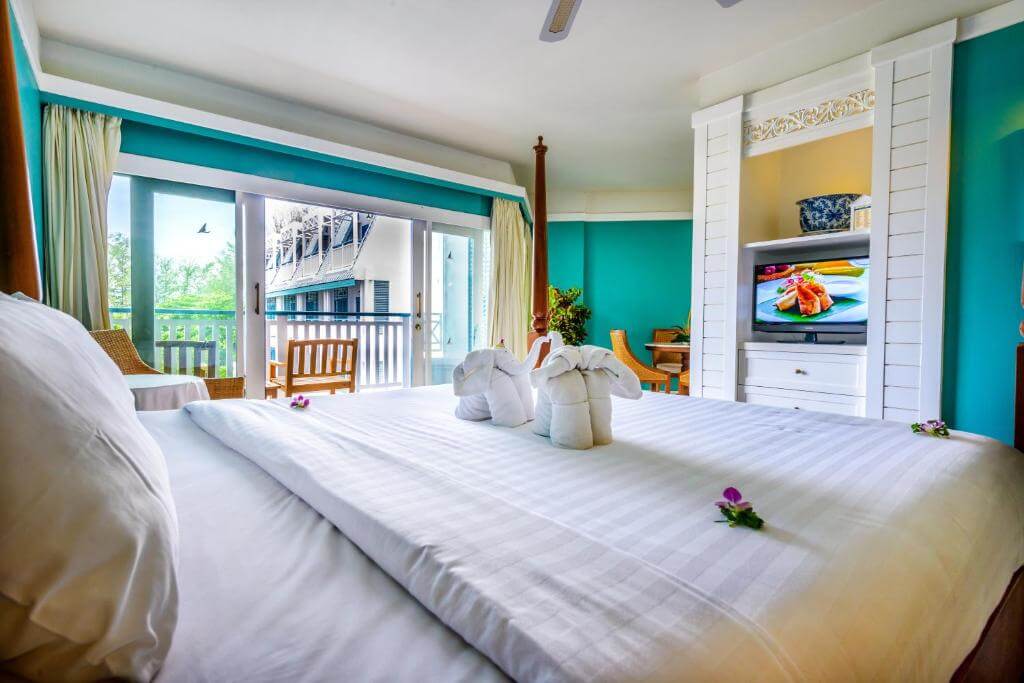 Andaman Seaview Hotel Deluxe Room 8