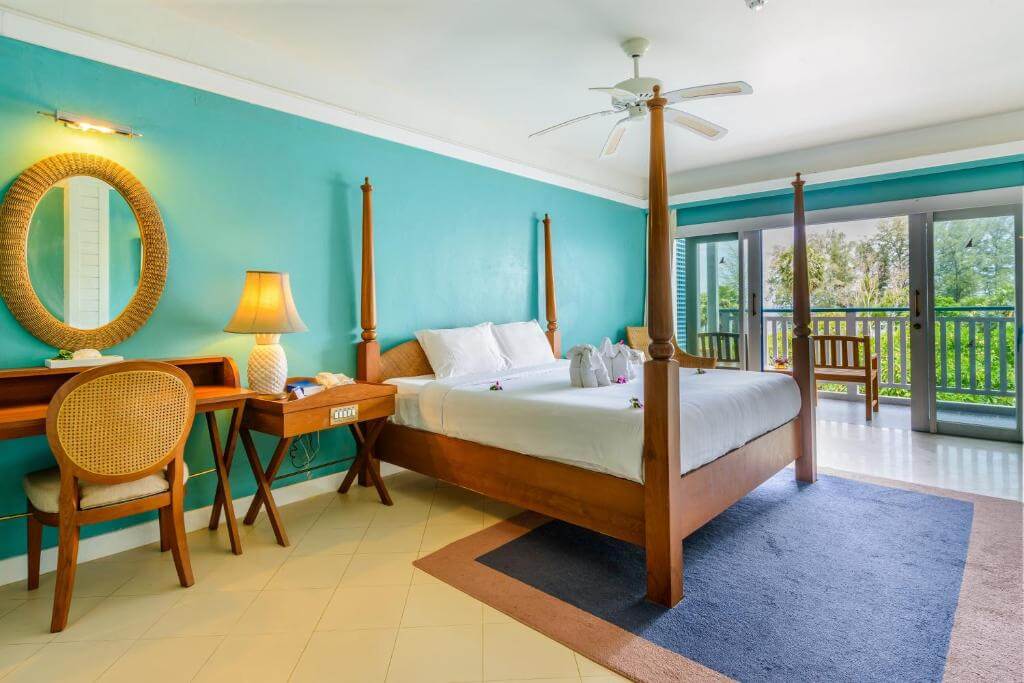 Andaman Seaview Hotel Deluxe Room 4